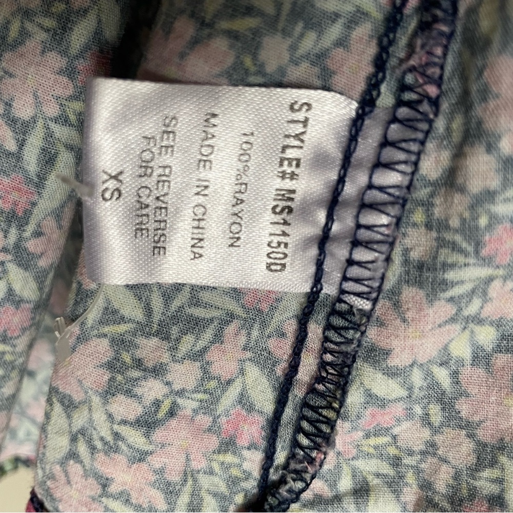 Meet Me In Santorini Pink and Navy Floral Beach and Coastal Resort Wear Size XS - Picture 5 of 6